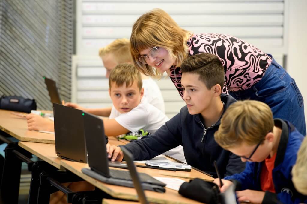 HF_37 let op niet op social media